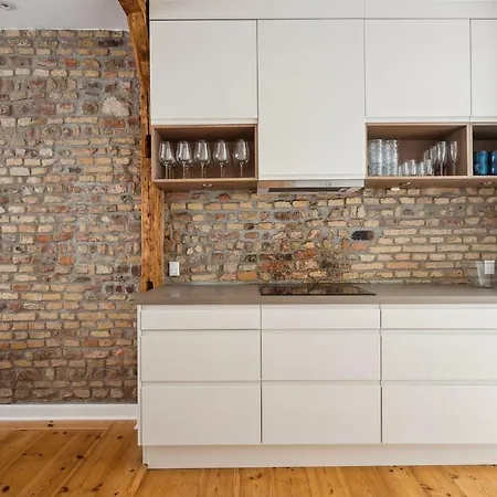 Apartment Modern In The Old Centre