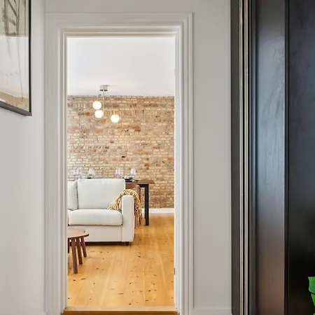 Modern In The Old Centre Apartment *